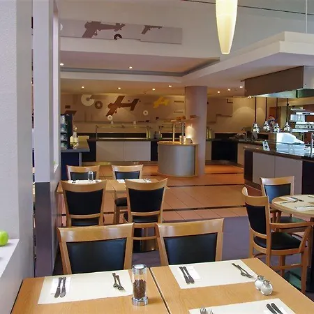 Intercityhotel Frankfurt Airport Terminal 3 4*