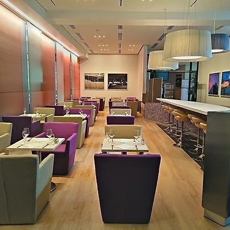 Intercityhotel Frankfurt Airport 4*