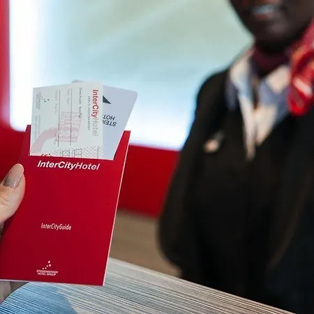 Intercityhotel Frankfurt Airport 4*