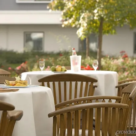 호텔 Intercityhotel Frankfurt Airport Terminal 3 4*