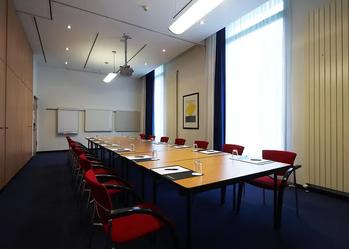 Intercityhotel Frankfurt Airport Франкфурт-на-Майне