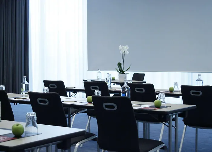 Intercityhotel Frankfurt Airport 4*