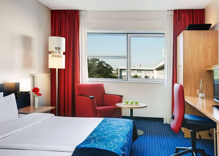 Intercityhotel Frankfurt Airport Отель