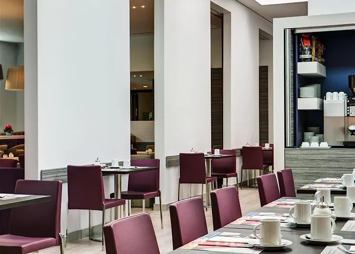 Отель Intercityhotel Frankfurt Airport 4*