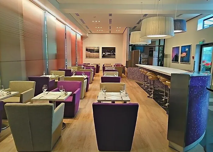 Intercityhotel Frankfurt Airport 4*