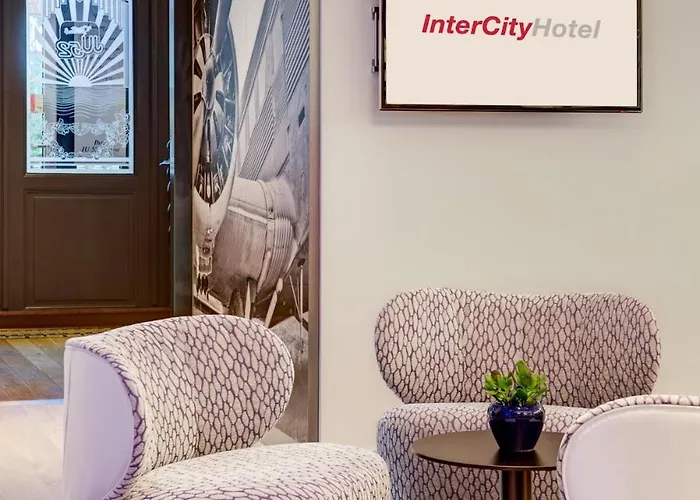 Отель Intercityhotel Frankfurt Airport 4*
