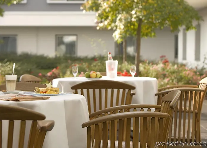 Otel Intercityhotel Frankfurt Airport 4*