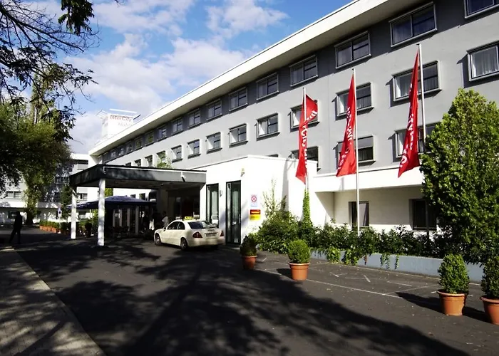 Intercityhotel Frankfurt Airport 4*