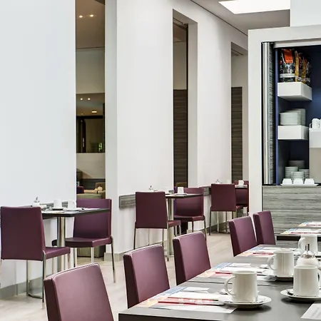 Szálloda Intercityhotel Frankfurt Airport 4*