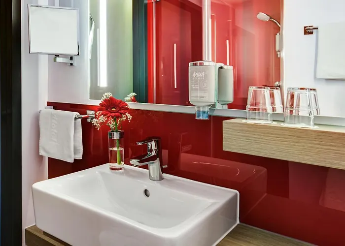 Intercityhotel Frankfurt Airport Hotel 4*