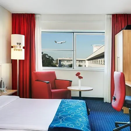 Intercityhotel Frankfurt Airport Terminal 3 ホテル フランクフルト