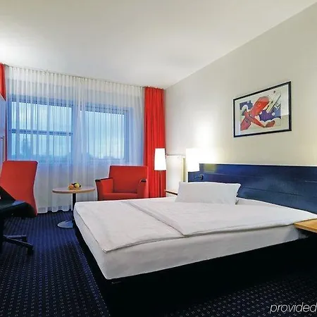 ホテル Intercityhotel Frankfurt Airport Terminal 3 4*