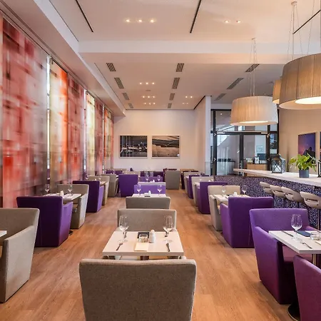 ホテル Intercityhotel Frankfurt Airport Terminal 3 4*