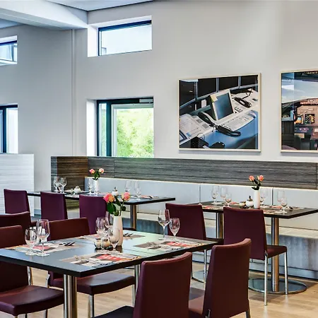 Intercityhotel Frankfurt Airport Terminal 3 ホテル フランクフルト