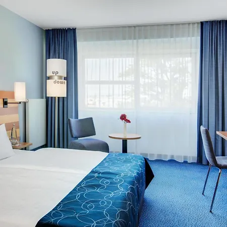 Intercityhotel Frankfurt Airport Terminal 3 ホテル フランクフルト